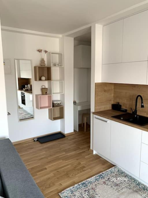 Deluxe Suites Anna 沃迪切 外观 照片